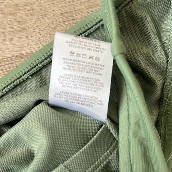 Body glove Pam one piece, new with tags - Picture 11 of 17